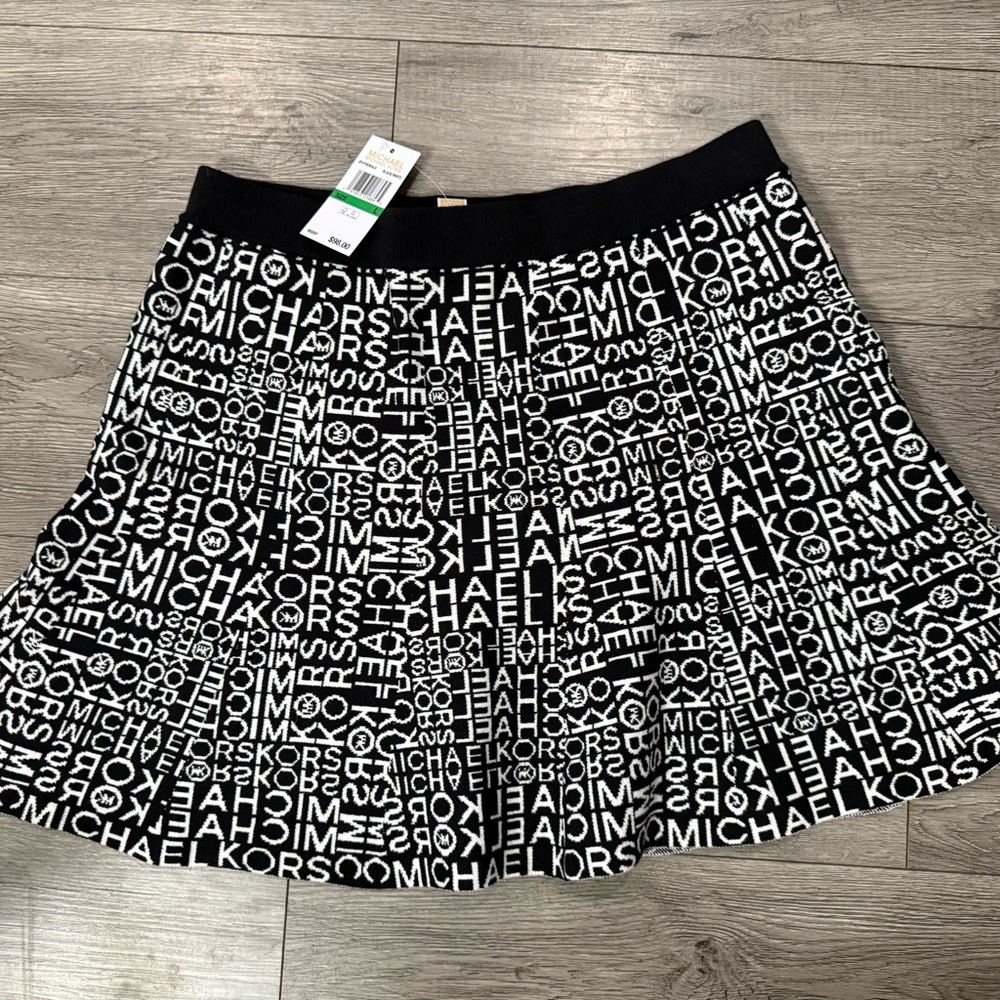 NWT Michael Kors Knit Mini Skirt with MK Logo Pattern Size L
